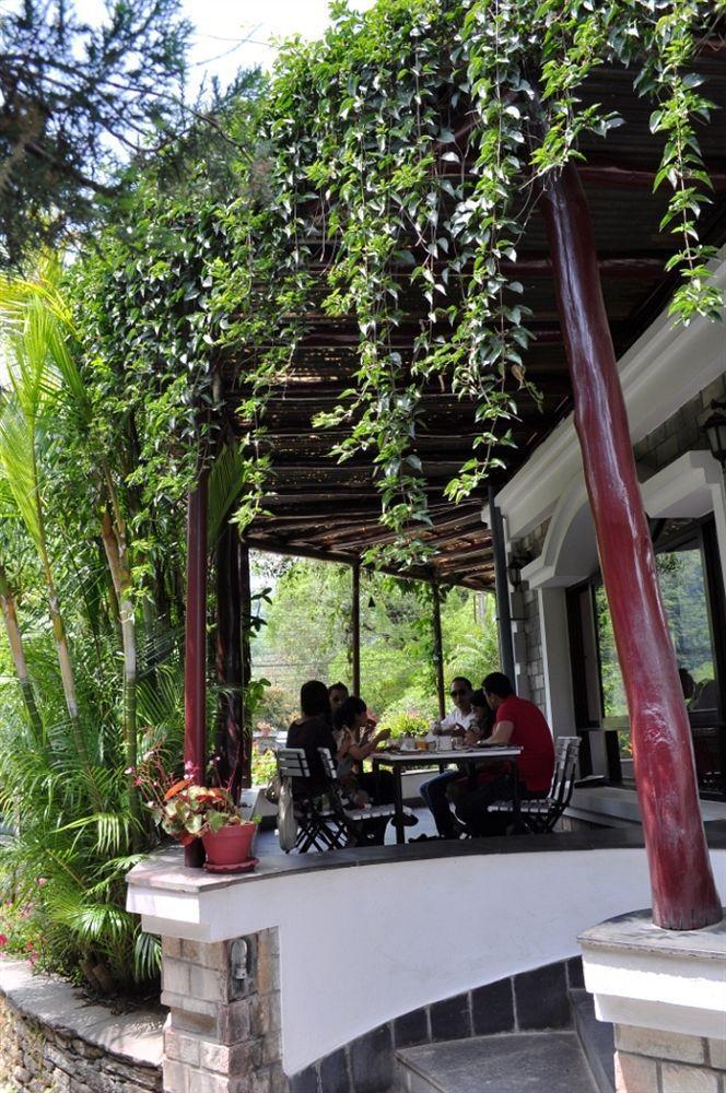 Trek-O-Tel Pokhara Exterior foto